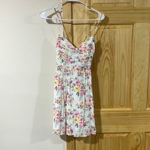 Forever 21 white and floral patterned dress. Size small.